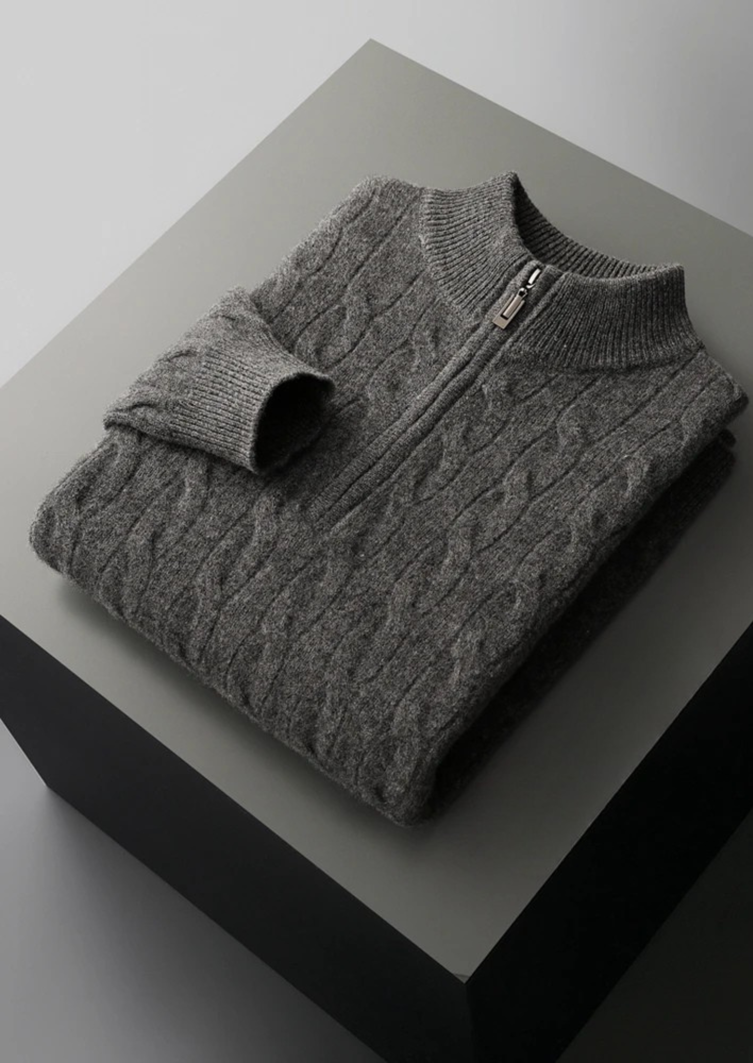 PURE EXTRA-FINE MERINO WOOL CABLE HALF ZIP