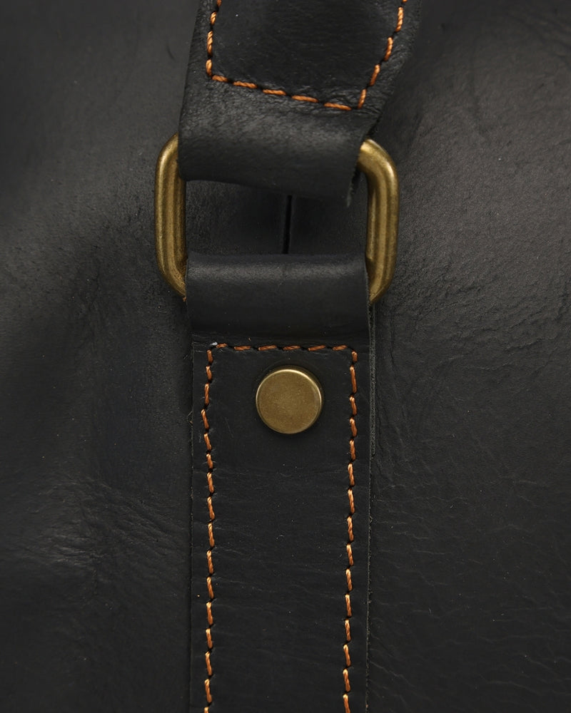 Montague Leather Weekend Bag