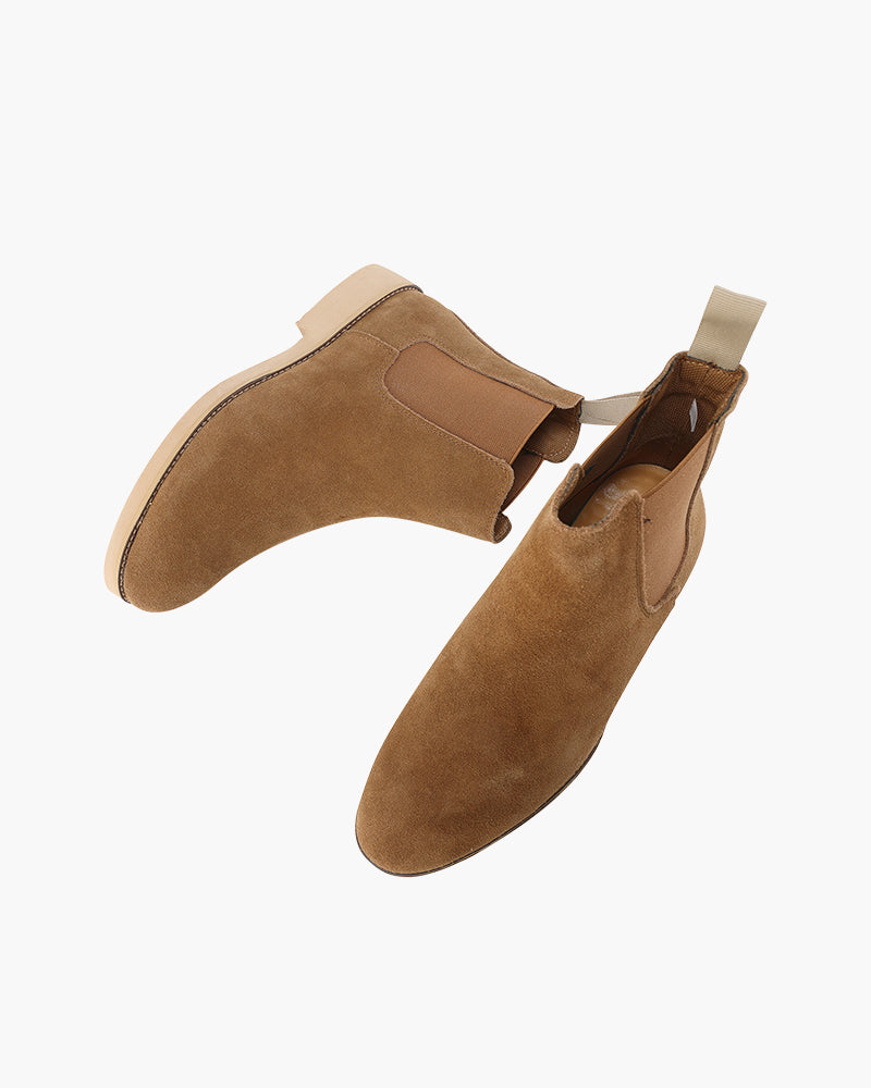 Classic Chelsea Boots with Timeless Elegance