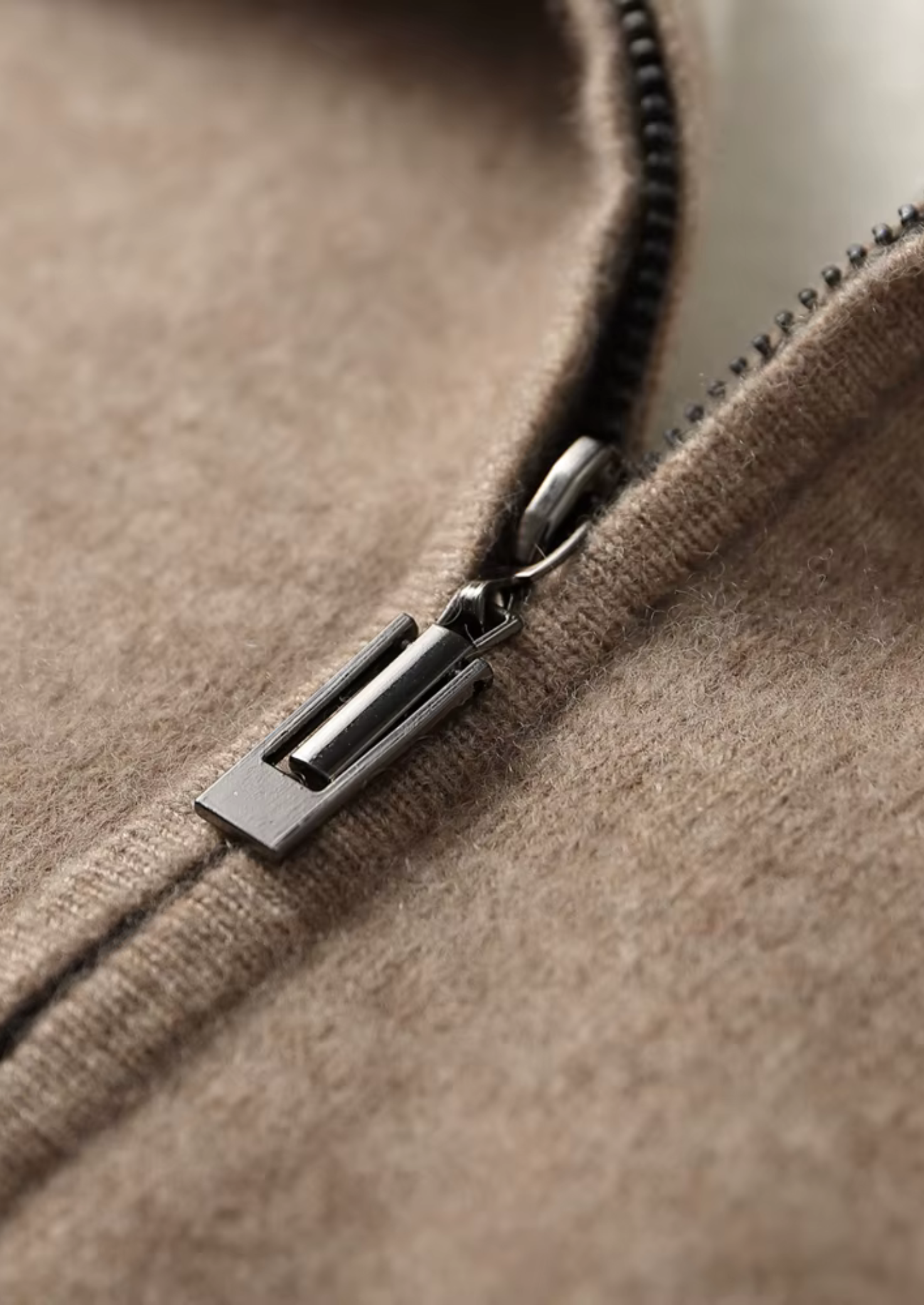 PREMIUM CASHMERE TWO TONE ZIPPER HOODIE