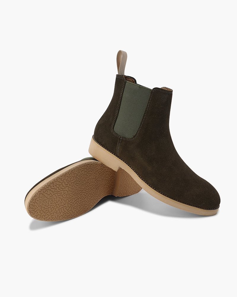 Classic Chelsea Boots with Timeless Elegance